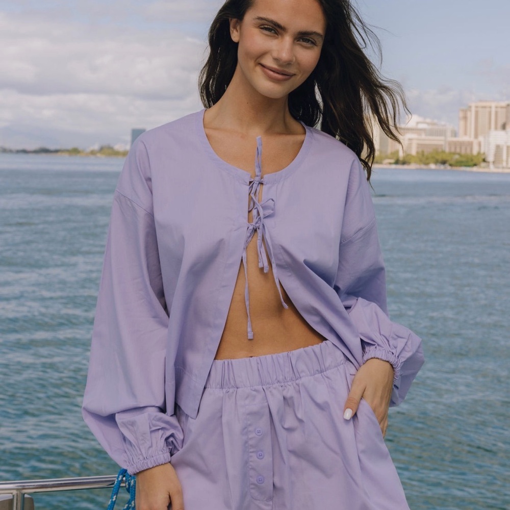 NWT Daily Drills Poplin Tie Top